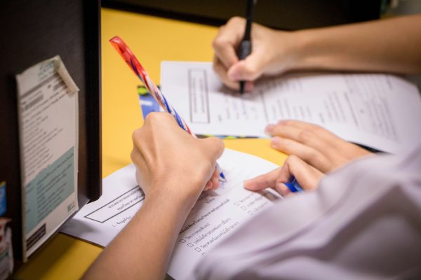 Arraigo laboral en España 2026 requisitos y cómo demostrar tu trabajo