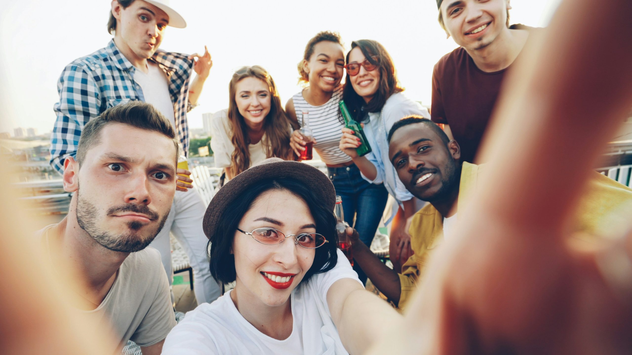 Normas sociales en España que debes conocer en 2026 guía para extranjeros